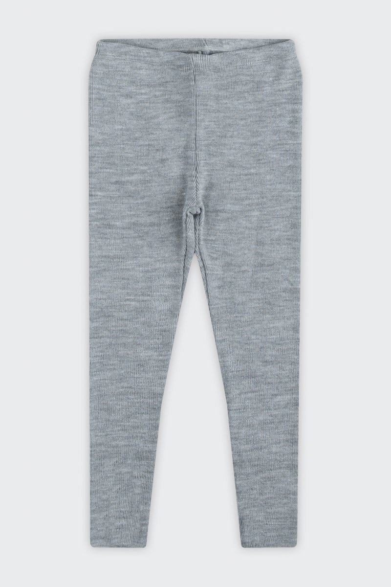 17 calca fuso tricot